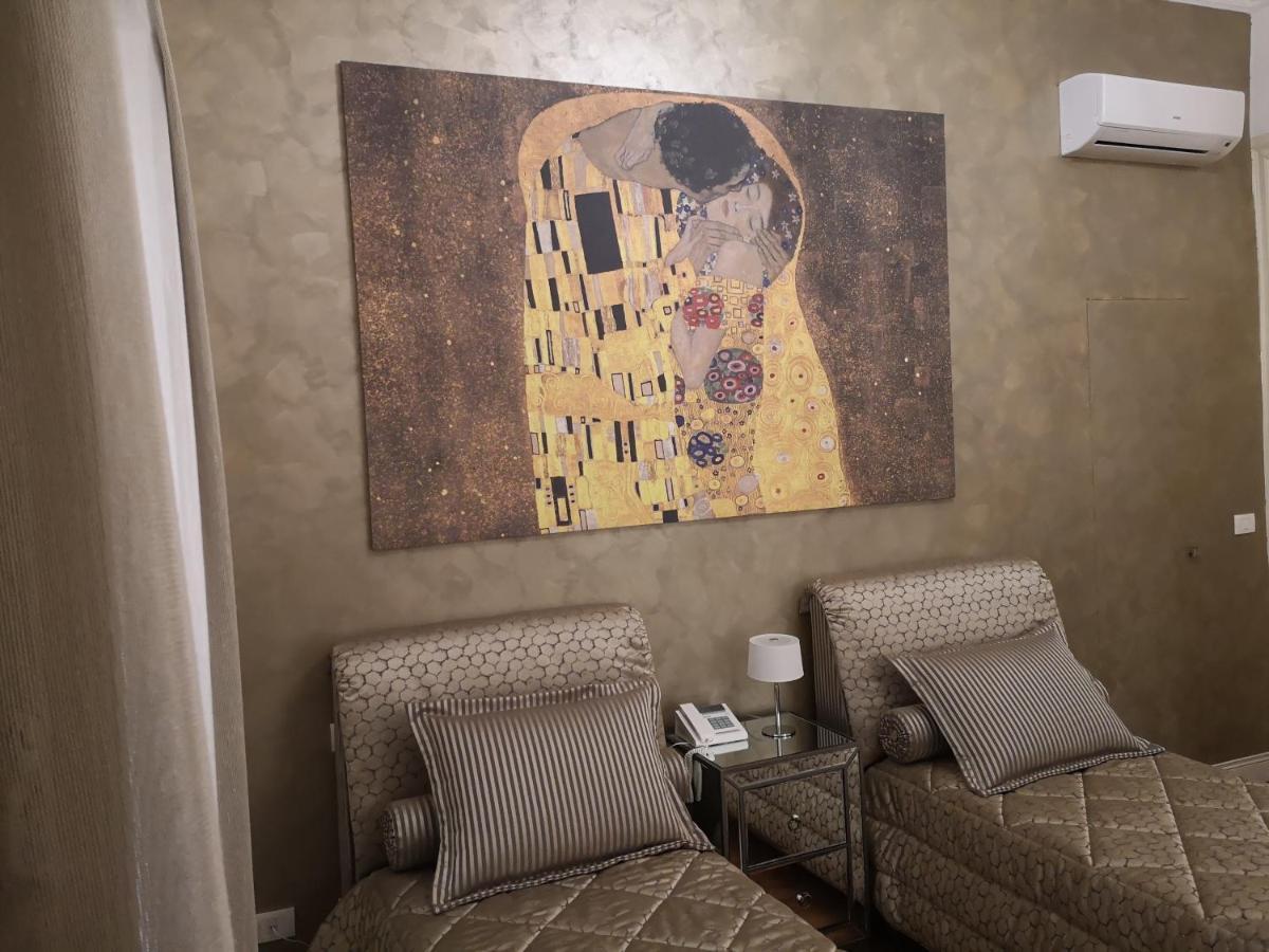 Bed & Breakfast Palazzo Del Teatro 4*