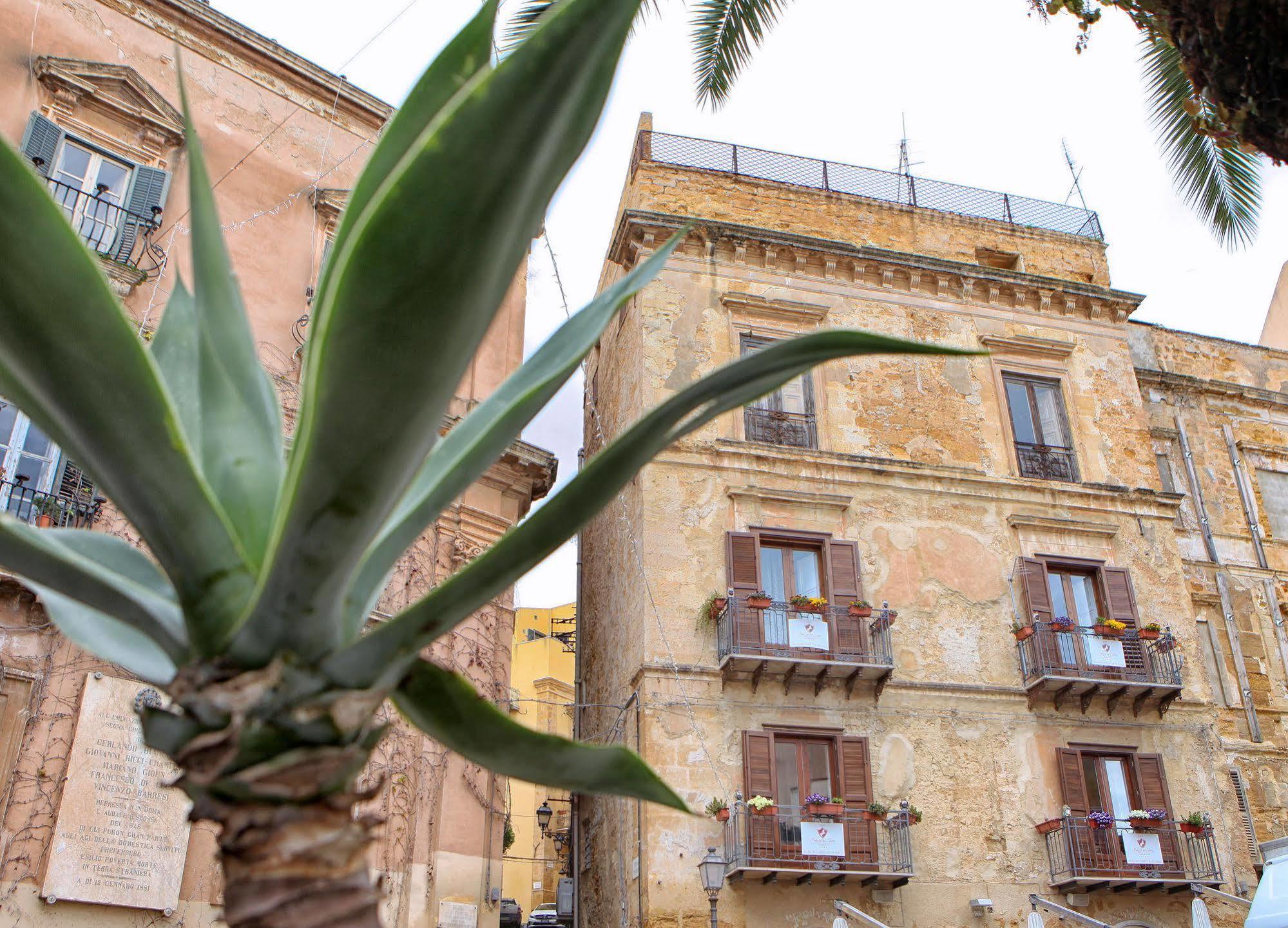 Palazzo Del Teatro 4*
