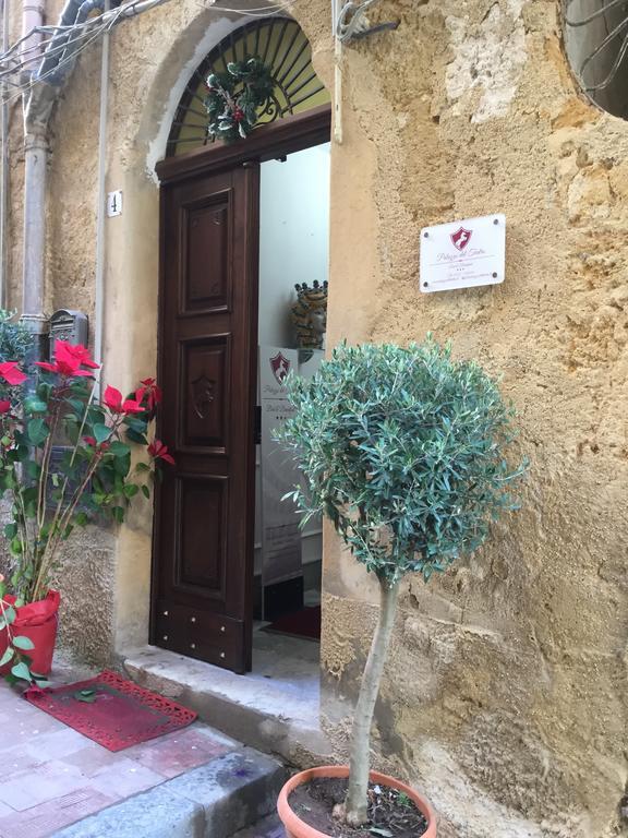 Palazzo Del Teatro Bed & Breakfast 4*